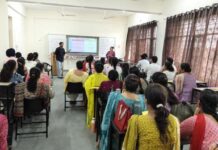 भगवंत मान सरकार 12 ज़िलों में 21,850 शिक्षकों को नशे के ख़िलाफ़ लड़ाई और विद्यार्थियों के मानसिक स्वास्थ्य को बढ़ावा देने के लिए करेगी प्रशिक्षित